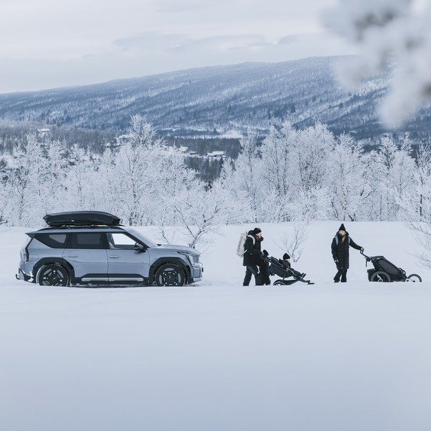 Thule Motion 3 Sport Black Glossy 4